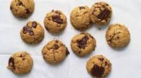 Peanut Butter-Chocolate Chunk Cookies Peanut Butter-Chocolate Chunk Cookies