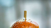 The Simple 3-Ingredient Burger The Simple 3-Ingredient Burger