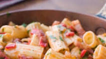 Pasta Diane (Pasta with Pancetta, Mozzarella and Basil) Pasta Diane (Pasta with Pancetta, Mozzarella and Basil)