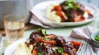 Slow-cooker beef stew Slow-cooker beef stew