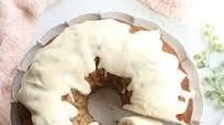 banana cinnamon chip bundt cake banana cinnamon chip bundt cake