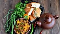 Keema Aloo (Ground Beef and Potatoes) Keema Aloo (Ground Beef and Potatoes)