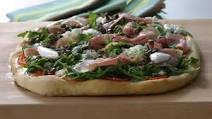 Garlic-crust pizza with Parma ham Garlic-crust pizza with Parma ham