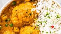 Cauliflower Curry with Chickpeas and Peas Cauliflower Curry with Chickpeas and Peas