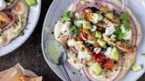 Chicken Shawarma Wraps with Tzatziki Drizzle Chicken Shawarma Wraps with Tzatziki Drizzle