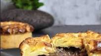 Beef Bourguignon Pie with No Fail 2 Minute Flaky Pastry Beef Bourguignon Pie with No Fail 2 Minute Flaky Pastry