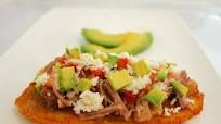 Patacón Pisao con carne y aguacate Patacón Pisao con carne y aguacate