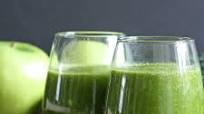 How to Make Green Detox Juice How to Make Green Detox Juice