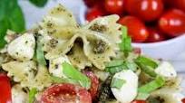 Caprese Pasta Salad with Pesto Caprese Pasta Salad with Pesto