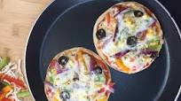 Mini Pizza Recipe| Mini Pizza Bites Recipe on Pan| No Oven| No Maida| No Yeast Mini Pizza Recipe| Mini Pizza Bites Recipe on Pan| No Oven| No Maida| No Yeast