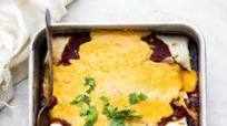 Rotisserie Chicken Enchiladas (+ Leftover Rotisserie Chicken Recipes) Rotisserie Chicken Enchiladas (+ Leftover Rotisserie Chicken Recipes)