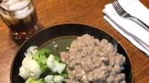 Hamburger Gravy over Mashed Potatoes Hamburger Gravy over Mashed Potatoes