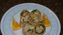FlatOut ProteinUP with Turkey Cobb Pinwheel Recipe FlatOut ProteinUP with Turkey Cobb Pinwheel Recipe