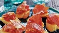Spanish tomato bread with jamón Serrano Spanish tomato bread with jamón Serrano