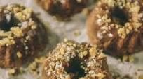 Mini Date Cakes with Sticky Maple Glaze Mini Date Cakes with Sticky Maple Glaze