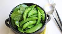 Buttered Green Sugar Snap Peas Buttered Green Sugar Snap Peas
