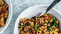 Instant Pot Creamy Tomato Pasta with Ground Turkey & Spinach Instant Pot Creamy Tomato Pasta with Ground Turkey & Spinach