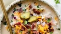 Slow Cooker Cheeseburger Soup with Bacon (easy & delicious) Slow Cooker Cheeseburger Soup with Bacon (easy & delicious)