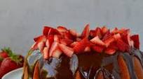 Chocolate-Covered Strawberry Cake Chocolate-Covered Strawberry Cake