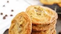 Thin and Chewy Chocolate Chip Cookies Thin and Chewy Chocolate Chip Cookies