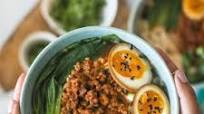 The Best Garlic Noodle Soup With Spicy Ground Pork The Best Garlic Noodle Soup With Spicy Ground Pork