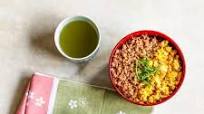 Japanese Soboro Don (Eggs, Turkey, and Rice) Japanese Soboro Don (Eggs, Turkey, and Rice)