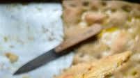 La ricetta facile della vera focaccia genovese (con lievito di birra) La ricetta facile della vera focaccia genovese (con lievito di birra)