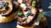 Mushroom Bruschetta with Brie, Sage and Truffle Oil Mushroom Bruschetta with Brie, Sage and Truffle Oil