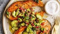 Salmon cutlets with guacamole Salmon cutlets with guacamole