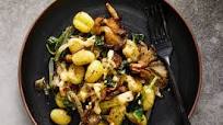 Sheet-Pan Gnocchi With Mushrooms and Spinach Sheet-Pan Gnocchi With Mushrooms and Spinach