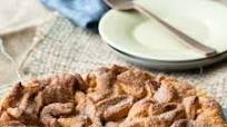 Cinnamon Sugar Pull Apart Bread with Crescent Rolls Cinnamon Sugar Pull Apart Bread with Crescent Rolls