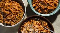 Pasta with Tomato, Garlic and Basil Pasta with Tomato, Garlic and Basil