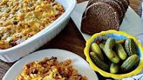Old-Fashioned Hamburger Casserole Is Making a Comeback On Social Media But This Version Is 100% Better Old-Fashioned Hamburger Casserole Is Making a Comeback On Social Media But This Version Is 100% Better