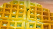 (Bánh Kẹp Lá Dứa) Vietnamese Pandan Waffle Recipe (Bánh Kẹp Lá Dứa) Vietnamese Pandan Waffle Recipe