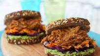 Pulled pork o cerdo desmigado al estilo americano con salsa barbacoa casera Pulled pork o cerdo desmigado al estilo americano con salsa barbacoa casera