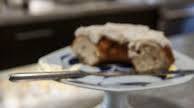 How to make guava cake with cream cheese frosting How to make guava cake with cream cheese frosting