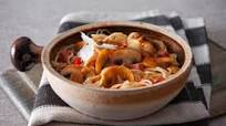 Egg Pasta in Spicy Pasta Sauce Egg Pasta in Spicy Pasta Sauce