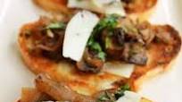 Bruschetta with Caramelized Onions and Mushrooms Bruschetta with Caramelized Onions and Mushrooms