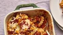 Recipe: Pepperoni Pizza Baked Pasta Recipe: Pepperoni Pizza Baked Pasta