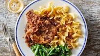 Caramelized Onion Pork Chop with Egg Noodles & Zesty Green Beans Caramelized Onion Pork Chop with Egg Noodles & Zesty Green Beans
