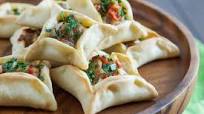 Sfeeha from Baalbek (Small Meat Pies from Baalbek) Sfeeha from Baalbek (Small Meat Pies from Baalbek)
