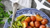 One Pan Chicken and Potatoes with Green Beans One Pan Chicken and Potatoes with Green Beans