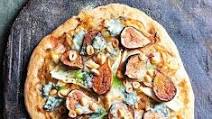 Rye pizza with figs, fennel, gorgonzola & hazelnuts Rye pizza with figs, fennel, gorgonzola & hazelnuts