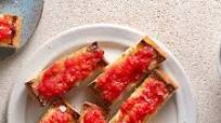 Pan con Tomate (Spanish-Style Grilled Bread With Tomato) Recipe Pan con Tomate (Spanish-Style Grilled Bread With Tomato) Recipe