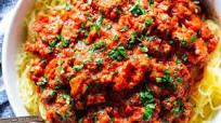 Spaghetti Squash Bolognese {Paleo, Whole30, Low FODMAP} Spaghetti Squash Bolognese {Paleo, Whole30, Low FODMAP}
