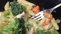 Garlic Chicken and Broccoli Pasta 21 Day Fix Approved Garlic Chicken and Broccoli Pasta 21 Day Fix Approved