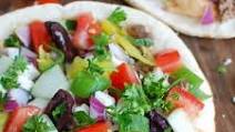 Greek Beef Pita Pizza Greek Beef Pita Pizza