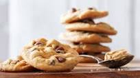 Original NESTLÉ® TOLL HOUSE® Chocolate Chip Cookies Original NESTLÉ® TOLL HOUSE® Chocolate Chip Cookies