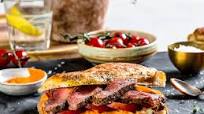 Ytrefilet av får i focaccia Ytrefilet av får i focaccia