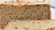 Easy Gluten Free & Vegan Bread (Bread Machine Recipe) Easy Gluten Free & Vegan Bread (Bread Machine Recipe)